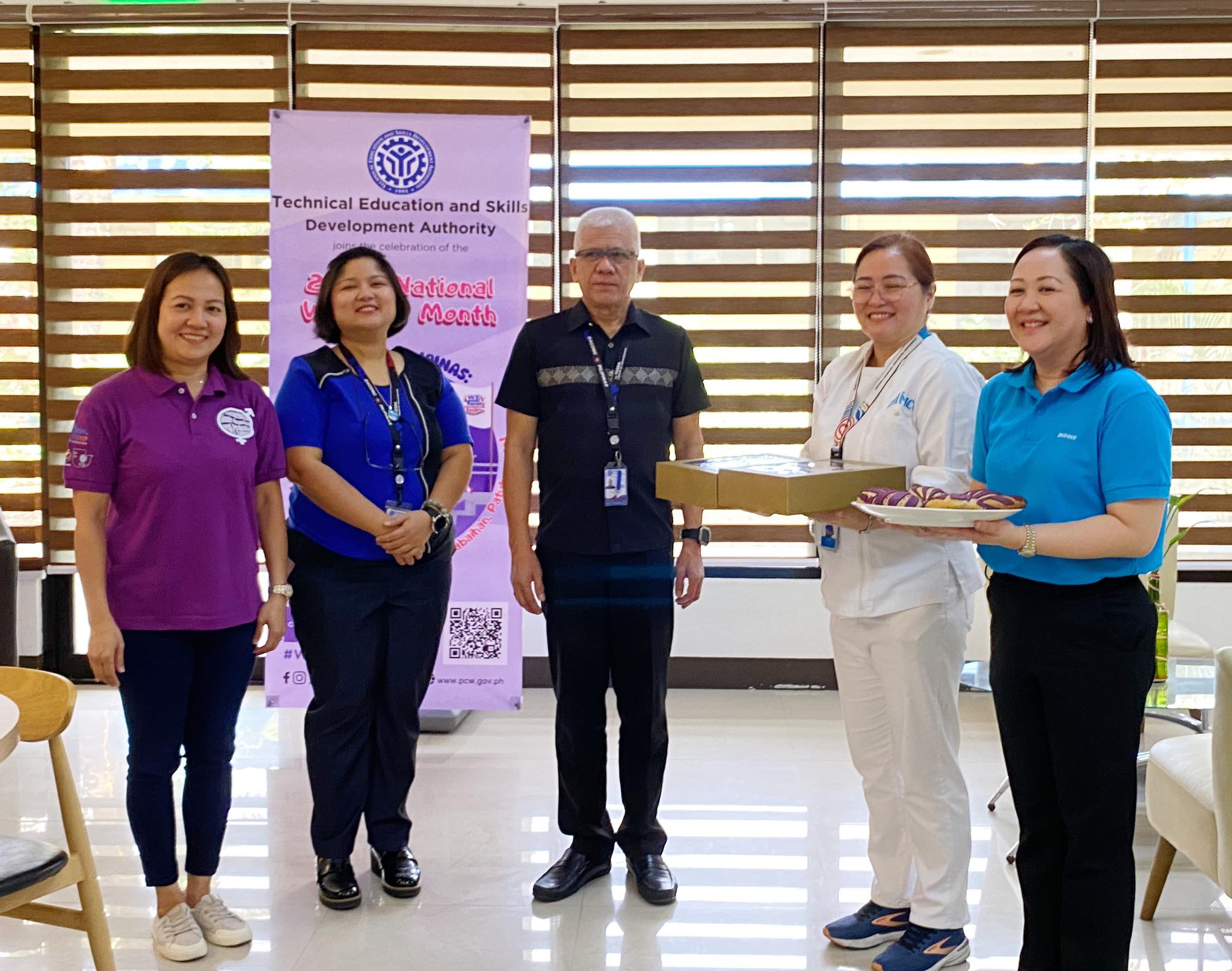 ‘Juana Banana’ bread, baked for every Juana this National Women’s Month. From left to right: Mylene Somera, TESDA Women’s Center Chief; Juliet Orasco, TESDA Executive Director for Administrative Service; Abe Arenga, TESDA Chief of Staff, Chef Carla Valencia, Pilmico Technical Service Manager for Flour; and Theressa Castillo, Pilmico Government Relations Manager.